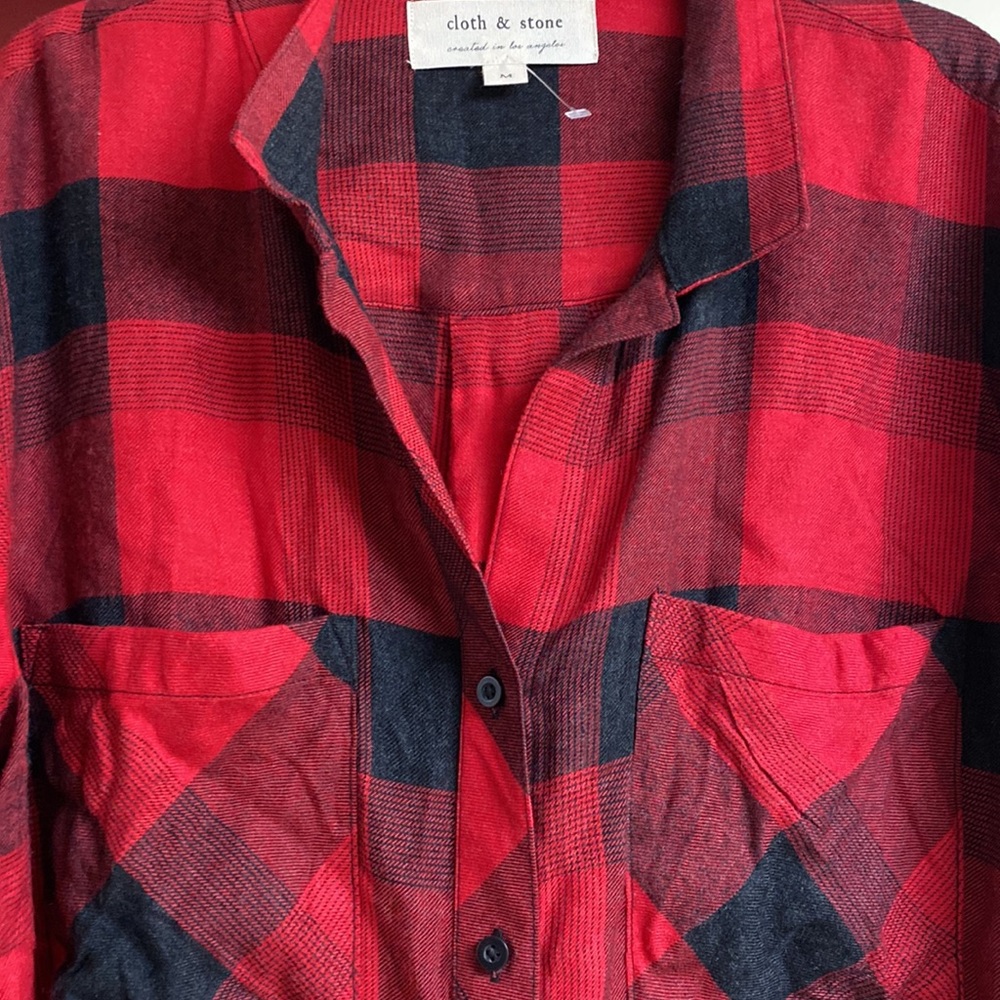 Cloth & Stone Red Butter Soft Buttondown Shirt Ne… - image 2